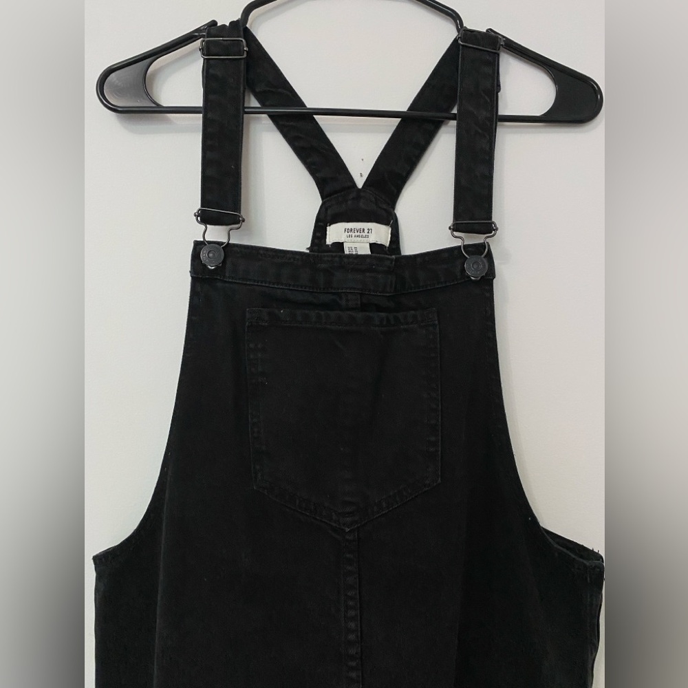 Black Overall Dress 🖤 - Picture 7 of 9
